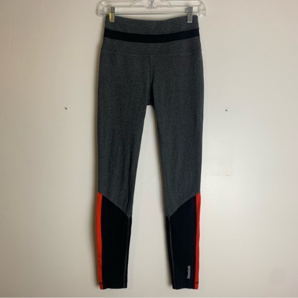 Reebok Gray & Black Colorblock Leggings